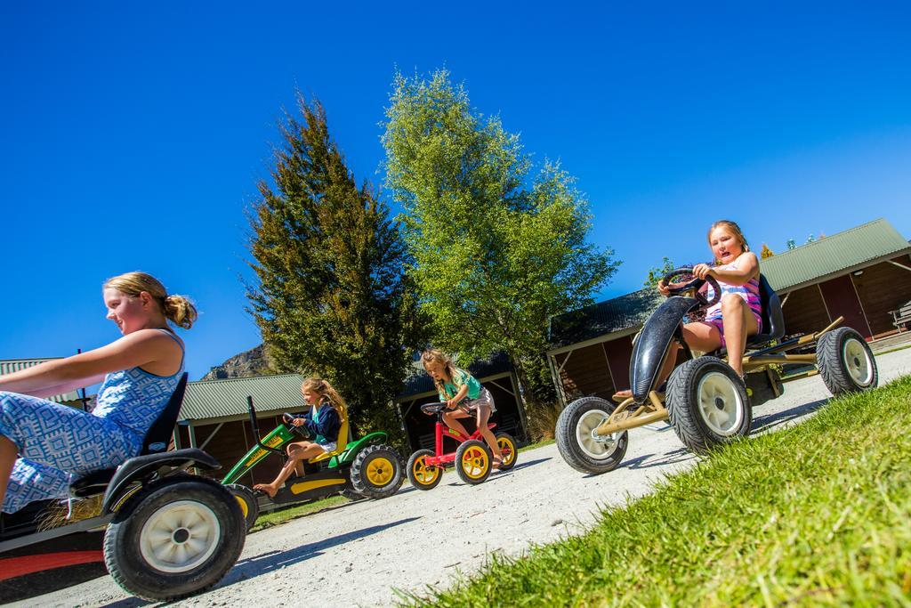 Queenstown Top 10 Holiday Park Kültér fotó